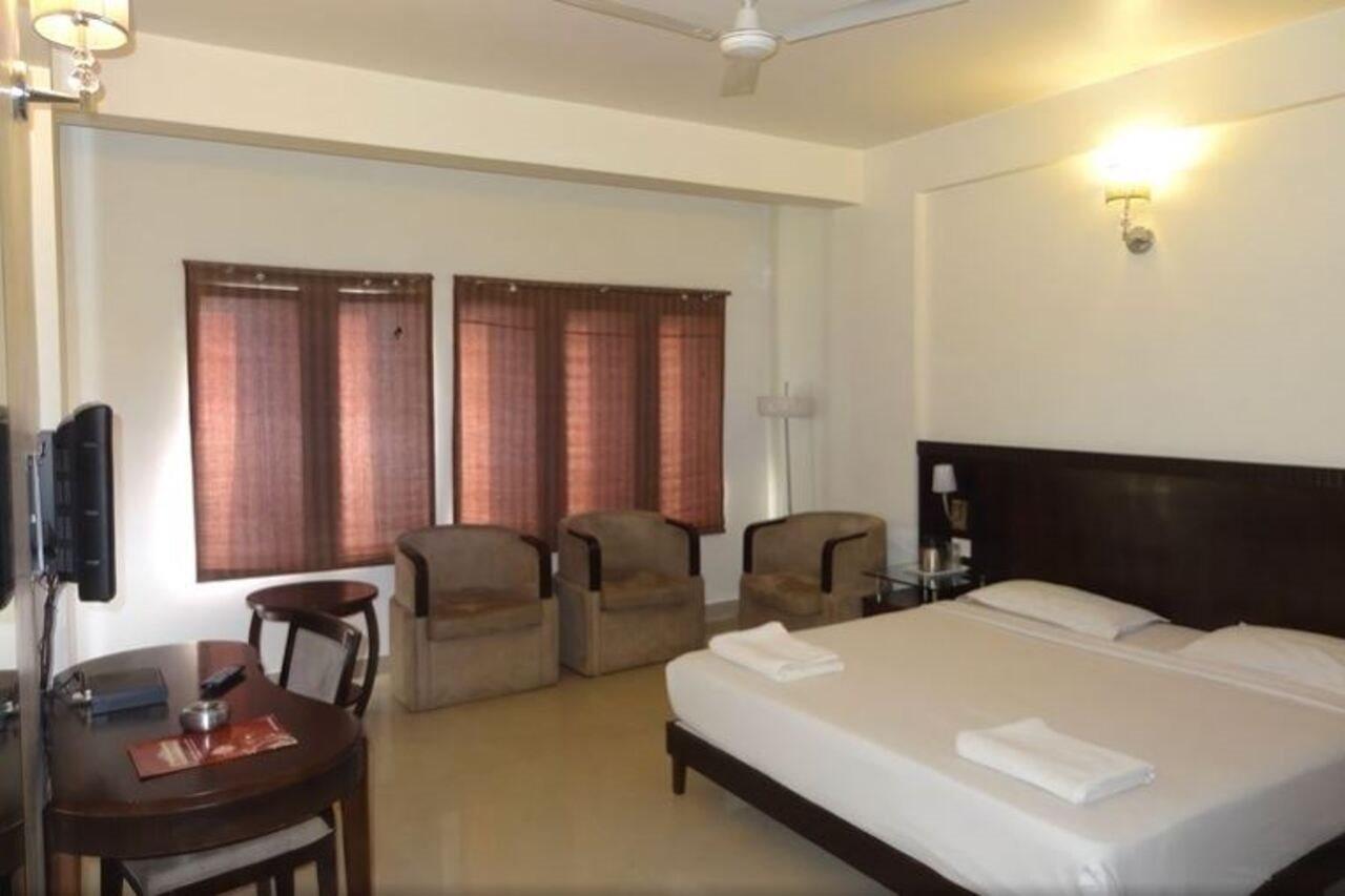 Hotel Amshi International บังกาลอร์ ภายนอก รูปภาพ