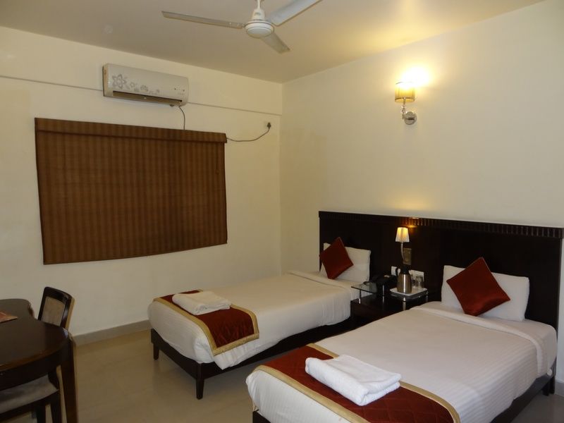 Hotel Amshi International บังกาลอร์ ภายนอก รูปภาพ