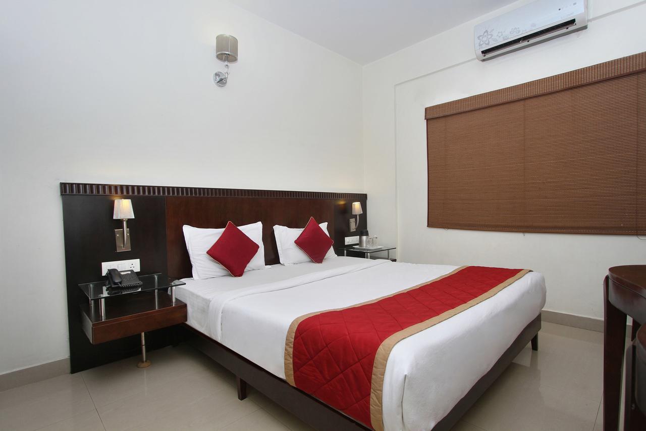 Hotel Amshi International บังกาลอร์ ภายนอก รูปภาพ