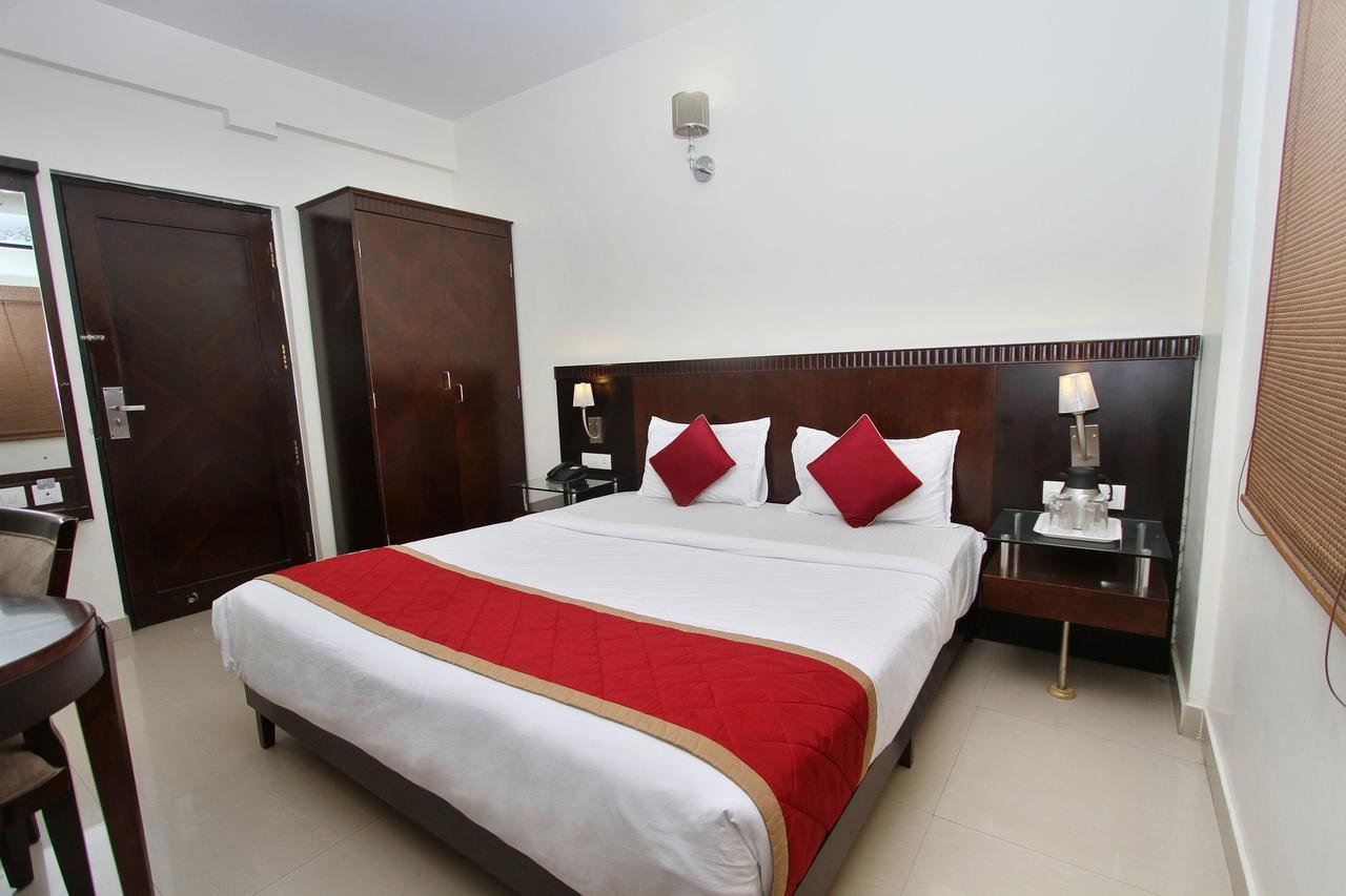 Hotel Amshi International บังกาลอร์ ภายนอก รูปภาพ