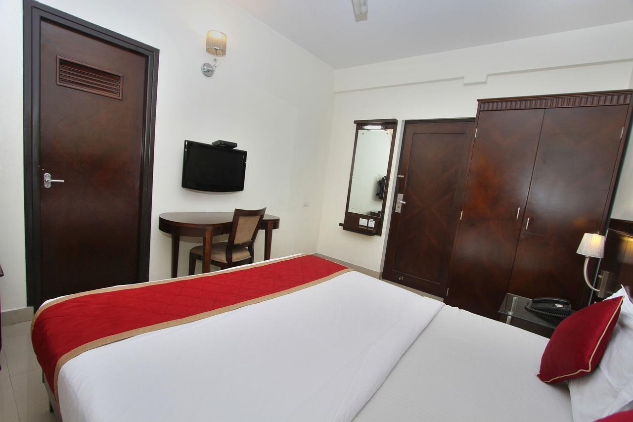 Hotel Amshi International บังกาลอร์ ภายนอก รูปภาพ